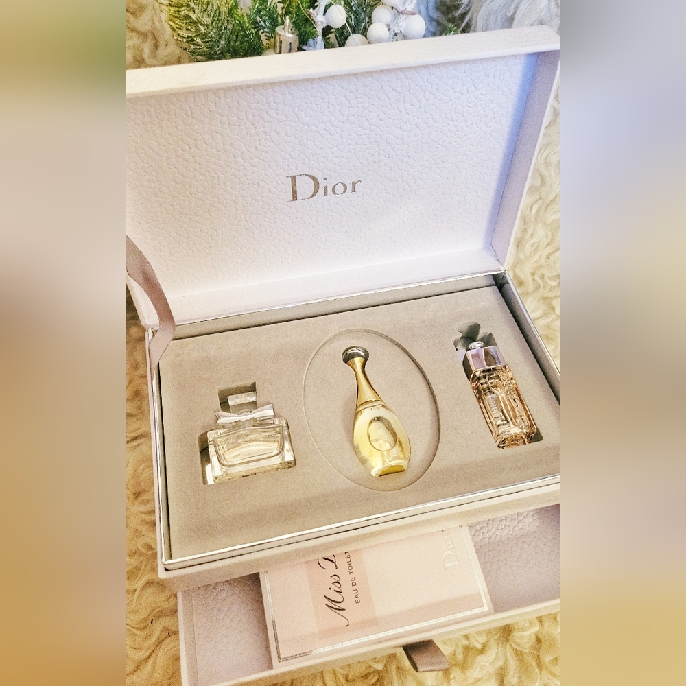 Rare dior makeup case filled with perfumes - miss dior cherie, addicted and more